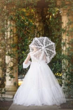 PIPER LACE PARASOL WHITE -Trish Scully 19 2 7808049b 64da 4ae3 a512 79e62846df5b