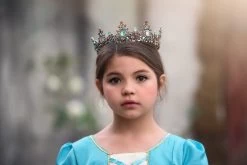 LADY MONTAGUE -Trish Scully 204 5