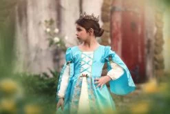 MISTRAL CROWN -Trish Scully 213 2