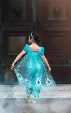 PEACOCK GENIE PRINCESS -Trish Scully 240 3