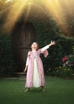 MEDIEVAL PRINCESS 11 MEDIEVAL PRINCESS -Trish Scully 295 5