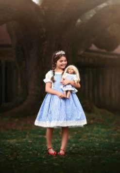 DOROTHY -Trish Scully 330 5