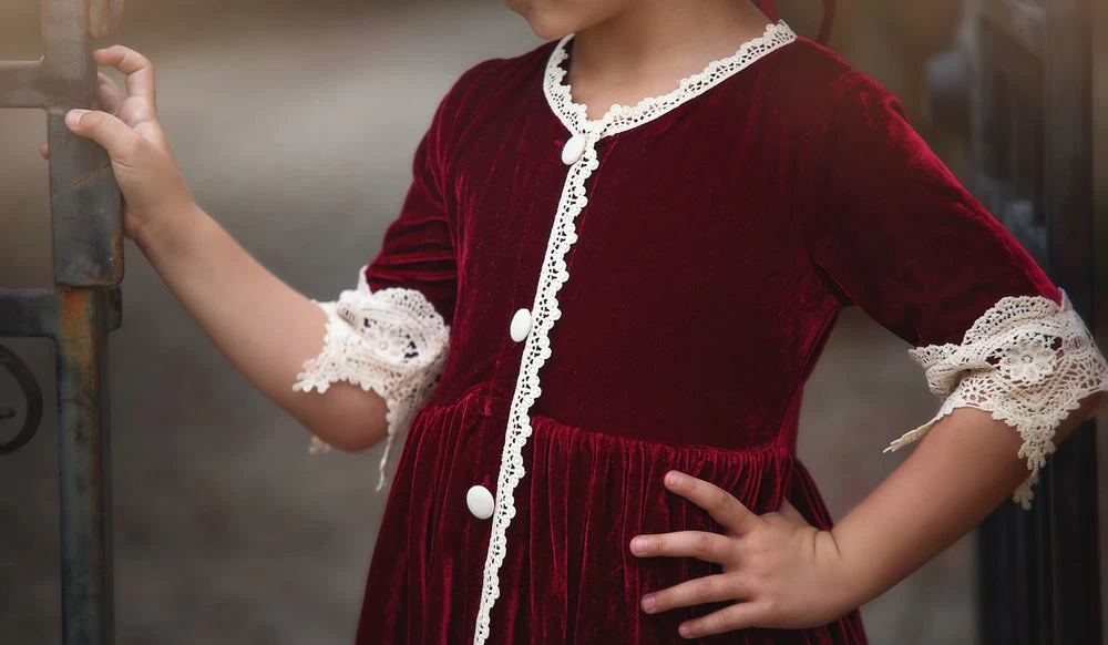 ROSALINA DRESS BURGUNDY VELVET 4 ROSALINA DRESS BURGUNDY VELVET - Image 2