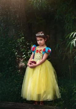 GENEVIEVE COSTUME -Trish Scully 349 1