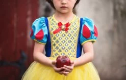 GENEVIEVE COSTUME -Trish Scully 349 5