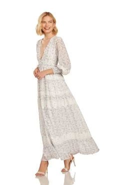 SOFIA MAXI DRESS LAVENDER FLORAL 13 SOFIA MAXI DRESS LAVENDER FLORAL -Trish Scully 34 1782 WEB