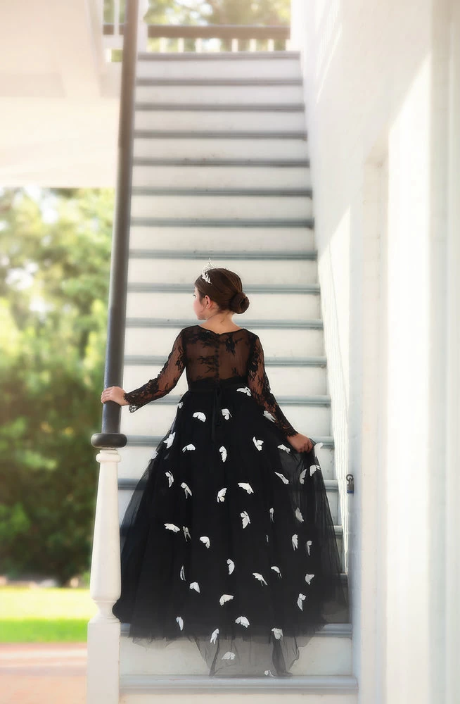 MARIPOSA GOWN BLACK & WHITE 4 MARIPOSA GOWN BLACK & WHITE - Image 2