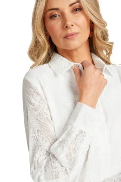 LAURETTE DRESS WHITE 16 LAURETTE DRESS WHITE -Trish Scully LauretteDressWhite 1091 WEB 98b3256f 6412 4da7 84a3 3e391aa9d84e